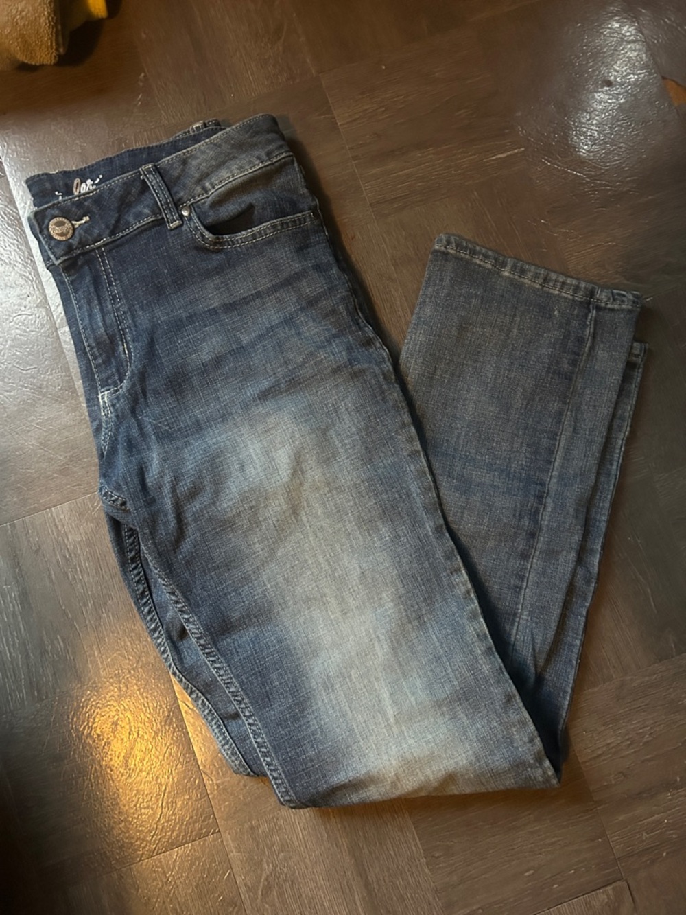 Wrangler Women's Medium Washed Blue Straight Leg Jeans
